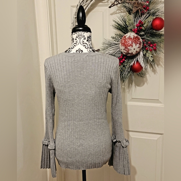 Michael Kors Sweater - Picture 4 of 9